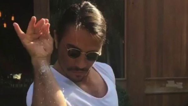 The internet is now heavily seasoned with hilarious memes featured the infamous #Saltbae. (Twiitter)