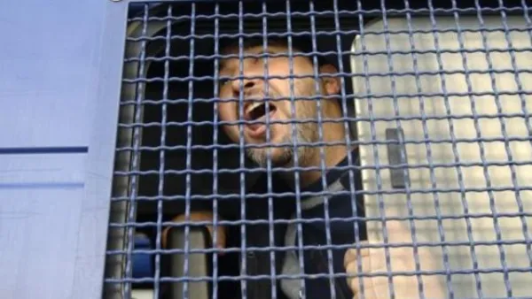 الشرطة الجزائرية تمنع مسيرة للنقابيين في العاصمة
