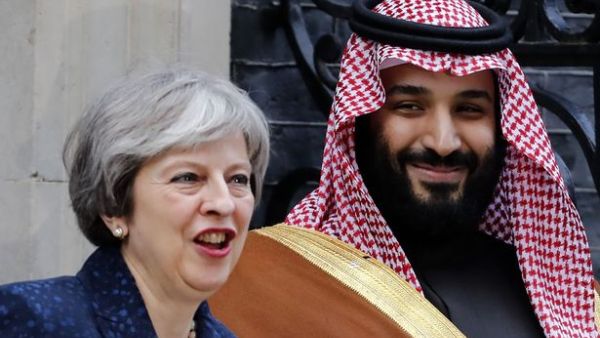 ولي العهد السعودي الأمير محمد بن سلمان مع رئيسة الوزراء البريطانية تيريزا ماي