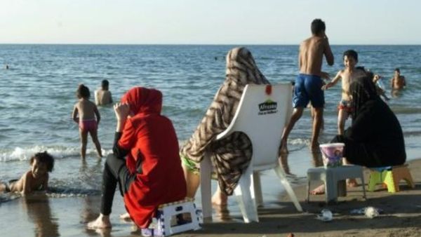 شاطىء عام في الجزائر
