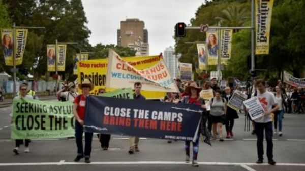 تظاهرة في سيدني رفضا لارسال اللاجئين الى مخيمات في جزر نائية في المحيط الهادئ
