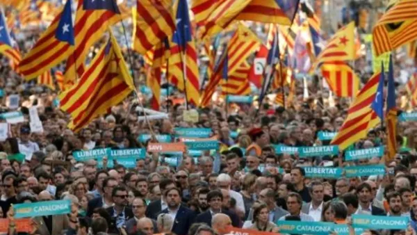 450 الفا يتظاهرون في برشلونة مطالبين بالاستقلال