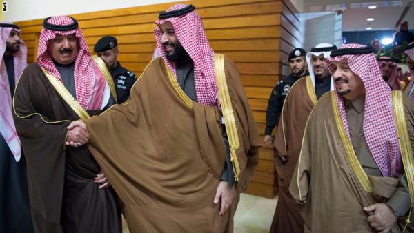 الأمير متعب مع بن سلمان بأول ظهور منذ إطلاق سراحه 