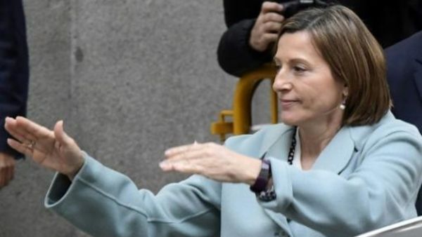 الافراج عن رئيسة برلمان كاتالونيا بعد دفع الكفالة

