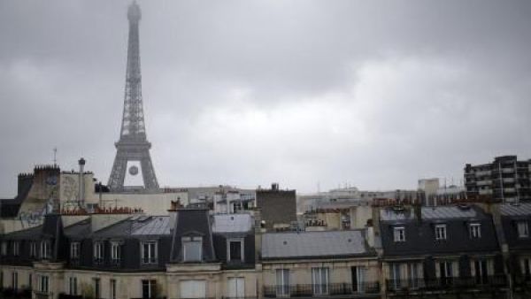 إخلاء برج إيفل بعد إنذار كاذب

