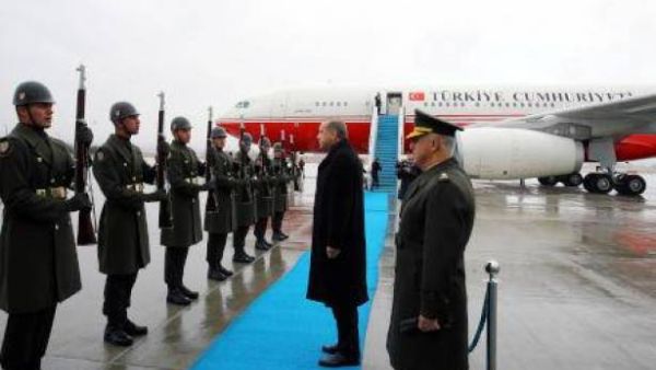 وصول الرئيس التركي رجب طيب اردوغان الى اسلام اباد 