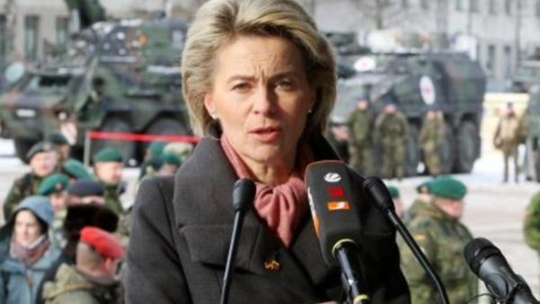 وزيرة الدفاع الالمانية اورسولا فون در ليين
