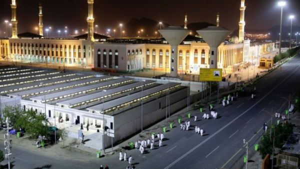 السعودية ردت 400 ألف عن أداء مناسك الحج

