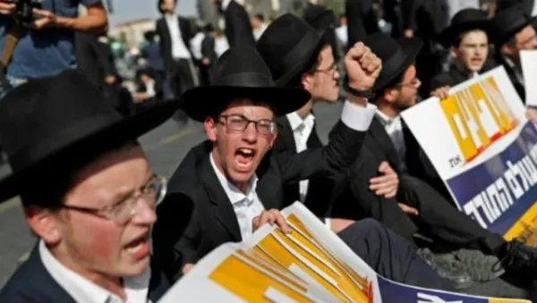 تظاهرة اليهود المتشددين ضد فرض الخدمة العسكرية الالزامية في القدس
