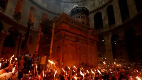 عشرات الاف الارثوذكس احتفلوا ب"سبت النور" في القدس
