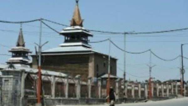 وكالة مكافحة الإرهاب الهندية تفتش منازل قادة انفصاليين في كشمير
