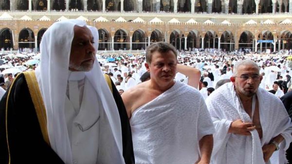 الملك عبدالله الثاني في السعودية لمناقشة أزمة الأردن الاقتصادية مع قادة خليجيين 
