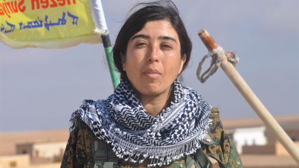 "روجدا" الكردية الثائرة التي قادت المعارك ضد داعش في الرقة