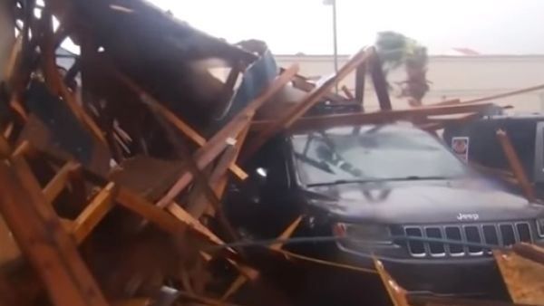 الاعصار مايكل يحول مناطق بفلوريدا الى ركام