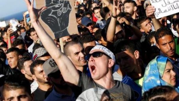 متظاهرون في الحسيمة بالمغرب