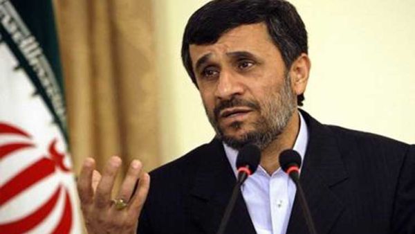 الرئيس الايراني المحافظ السابق محمود احمدي نجاد 