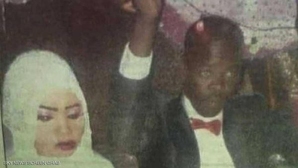 نورا حسين أثناء زفافها
