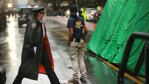 تفجير نيويورك “عمل إرهابي” بحسب رئيس البلدية 
