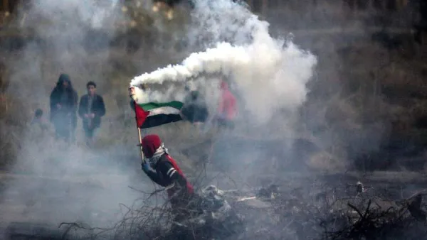 إصابة 50 فلسطينيا بمواجهات مع القوات الإسرائيلية بالضفة
