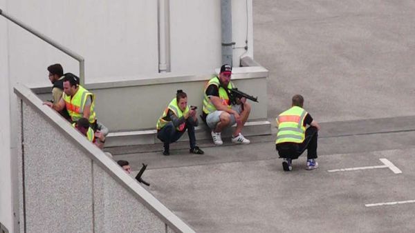 عناصر من الشرطة الالمانية خلال الهجوم