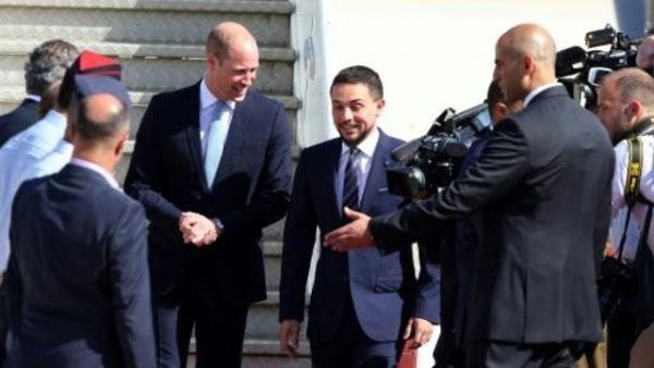 الاميران حسين ووليام في مطار ماركا شرق عمان 
