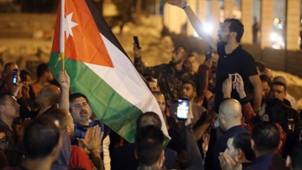 تواصل الاحتجاجات بالاردن على قانون الضريبة