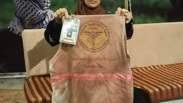 حلت والدة الشهيدة رزان النجار اليوم الجمعة مكان ابنتها الشهيدة