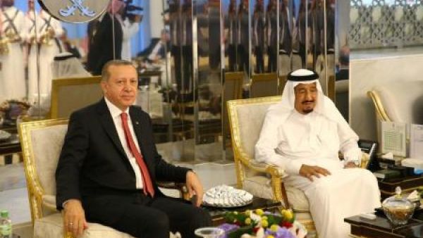 أردوغان وسلمان يشددان على التعاون في التحقيق بقضية خاشقجي