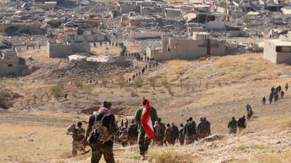يحجم الناس عن العودة الى سنجار بسبب توترات يثيرها وجود فصائل مسلحة متنافسة