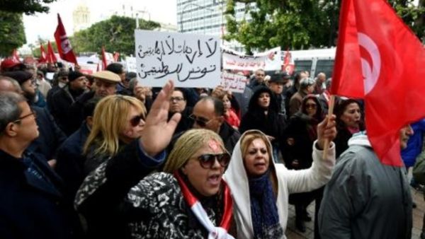 تونسيون يتظاهرون ضد عودة جهاديين من بؤر النزاعات
