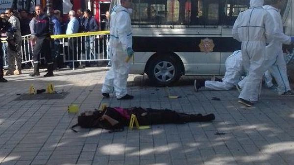 المنفذة تحمل شهادة جامعية وتتحدر من عائلة متواضعة