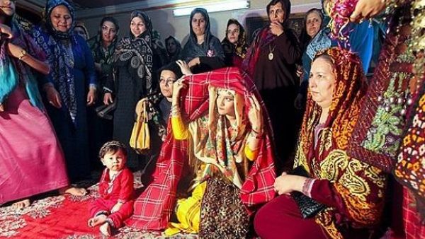 تركمانستان تحظر تعدد الزوجات
