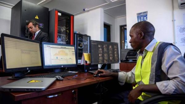 30 قتيلا في غرق سفينة في بحيرة باوغندا