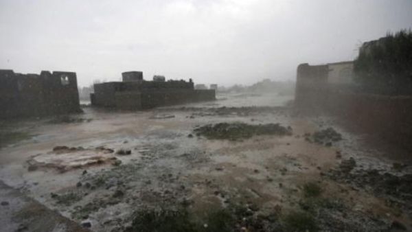 مصرع 13 شخصا في سيول في جنوب اليمن

