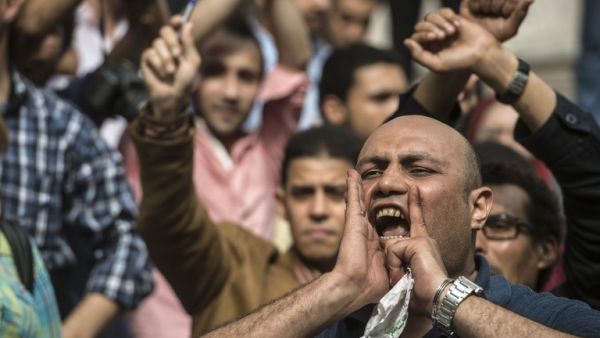 Egyptian journalists protest outside of Syndicate headquarters in Cairo on World Press Freedom day. (AFP/Khaled Desouki)
