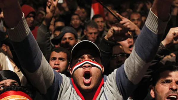 ثورة الشباب المصري أطاحت برموز الفساد