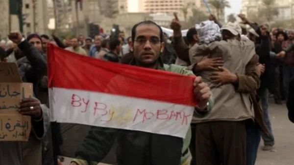 الانفجار يأتي في ظل استمرار تظاهرات حاشدة تطالب برحيل ارئيس المصري-أ.ف.ب