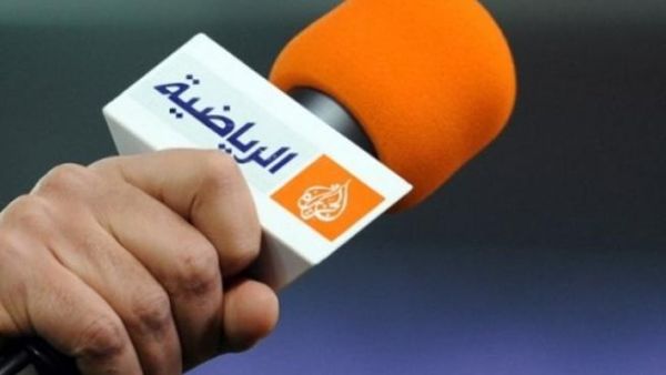 Egyptian police have arrested Australian and Egyptian Al-Jazeera journalists for broadcasting news that "harmed domestic security", the interior ministry said Monday. [AFP]