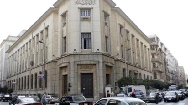 Private remittances continued to flow in to Egypt, but capital outflows also increased