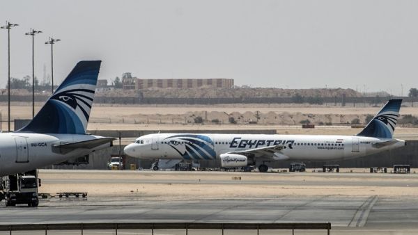 EgyptAir planes wait on the tarmac at Cairo International Airport on May 19 2016. (AFP/Khaled Desouki)