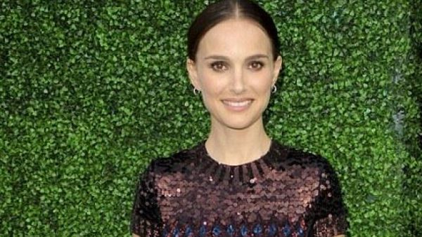 Natalie Portman will be glittering up a new set. (Twitter)