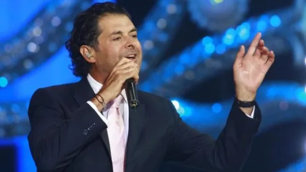 شارك النجم راغب علامة أبطال فيلم «33 يوم» فرحتهم بافتتاح الفيلم