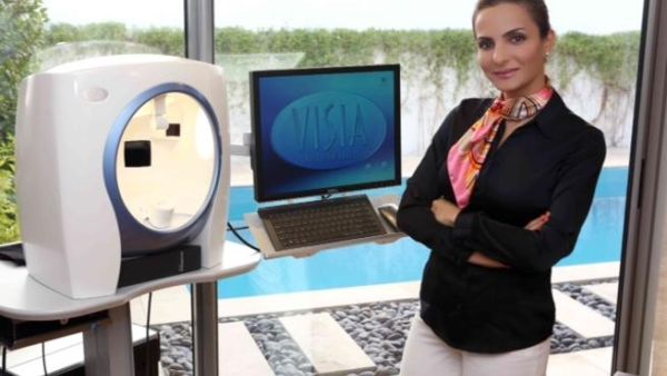 التقشير الألماسي تقنية حديثة للحصول على بشرة النجوم والمشاهير