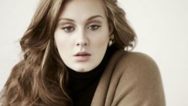 النجمة البريطانية أديل النجمة البريطانية أديل