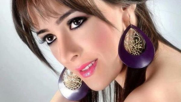 الفنانة التونسية سناء يوسف