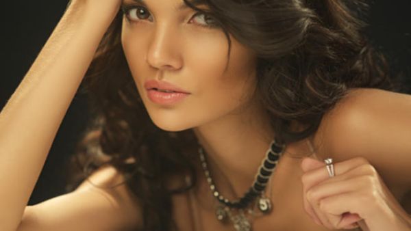 تعرفي على شخصيتك من خلال الإصبع الذي ترتدي به الخاتم