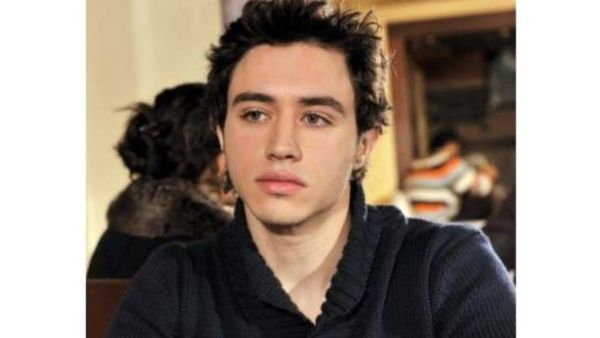 وفاة الممثل السوري طارق عيسى