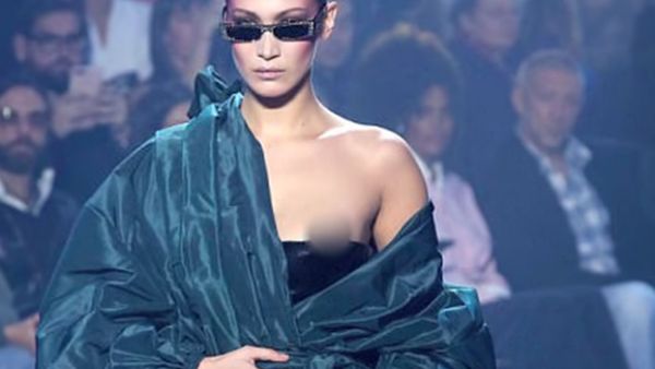 The 21-year-old American model appeared to ignore the wardrobe malfunction while walking the runway at the Alexandre Vauthier show Tuesday. (Source: Lehren Hollywood - Youtube)