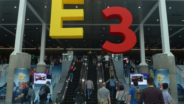 Attendees arrive at E3 2017. (Jim Ruymen/UPI)