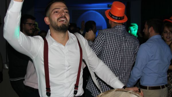 The young smiley energetic drummer Maher Dababneh joined the night with the beat of his drum amidst the celebrating clapping young crowd. (Source: Al Bawaba Entertainment)